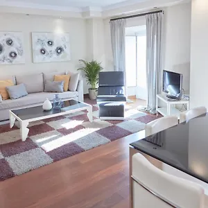 https://apartamento-la-bola.es-andalucia.com
